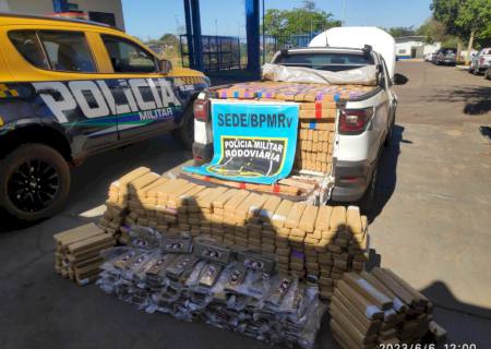 Após perseguição, polícia recupera veículo roubado com 1,4 ton de maconha na Capital